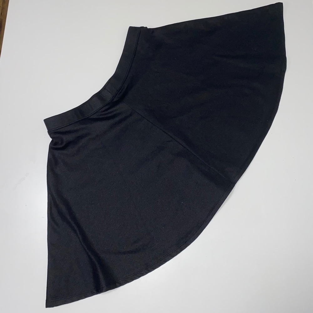 ‼️BLACK FOREVER 21 SKIRT‼️